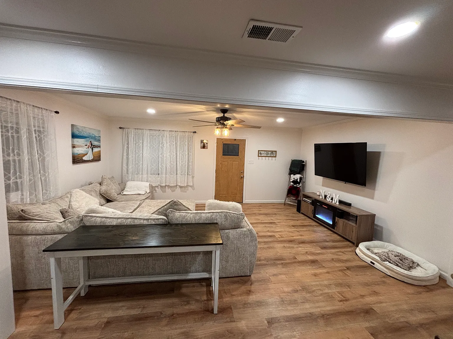 904 W Vine St — Photo 2