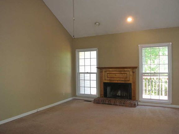 4th image of 145 Whitehall Dr