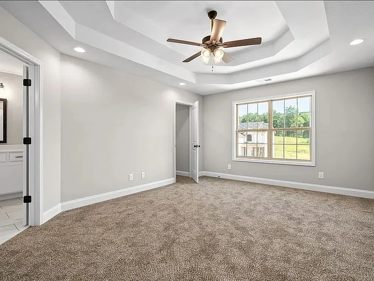 736 Banister Dr — Photo 13