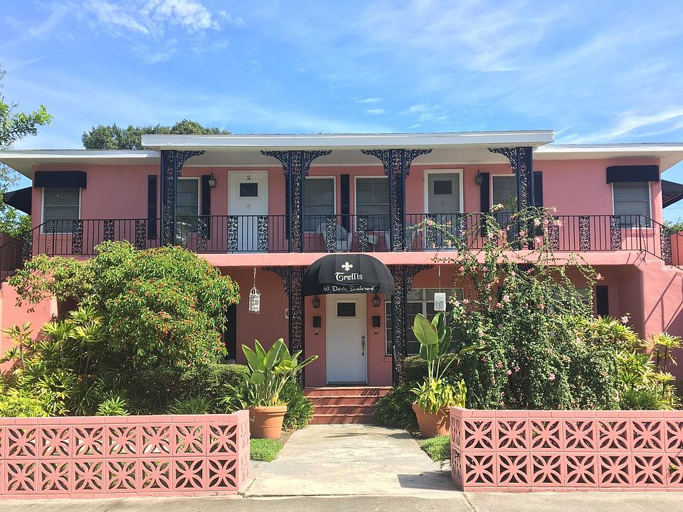 The Trellis is located on beautiful Davis Islands. Apartment 1A is lower left.