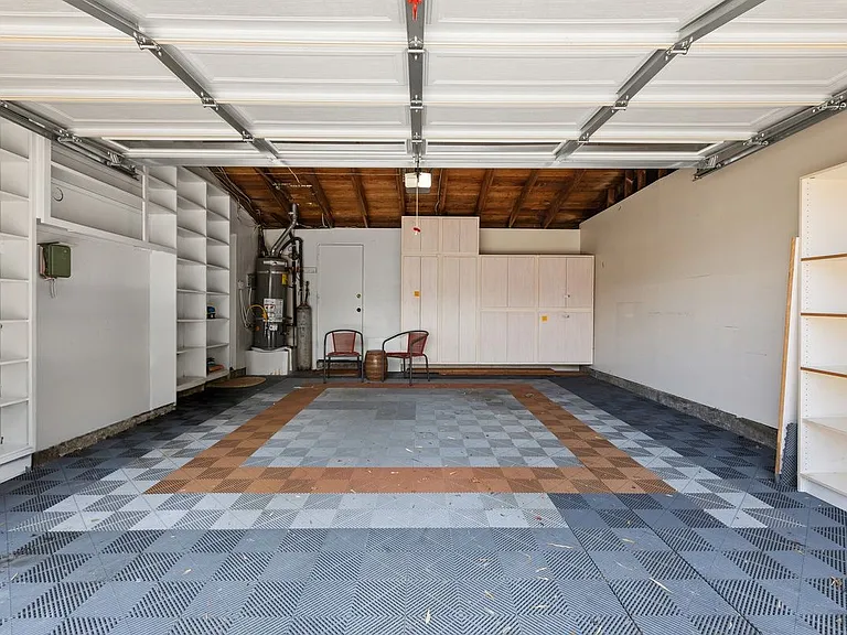 674 E Solana Cir — Photo 23