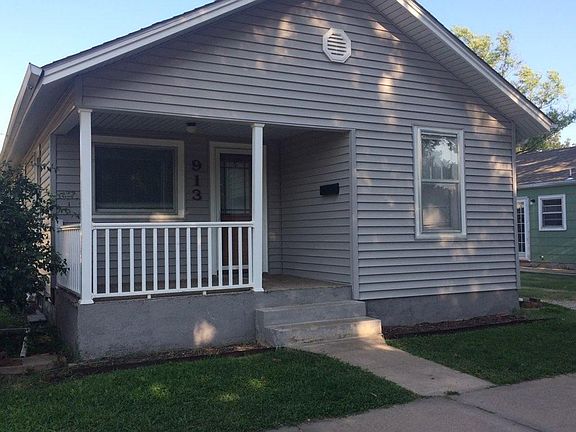 2nd image of 913 Sheridan St