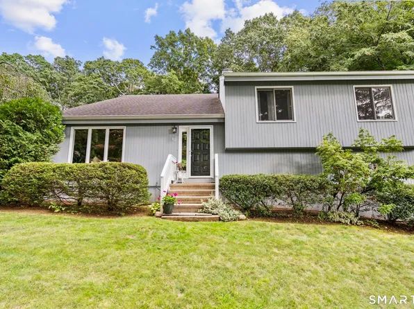62 Featherbed Lane, Branford, CT 06405