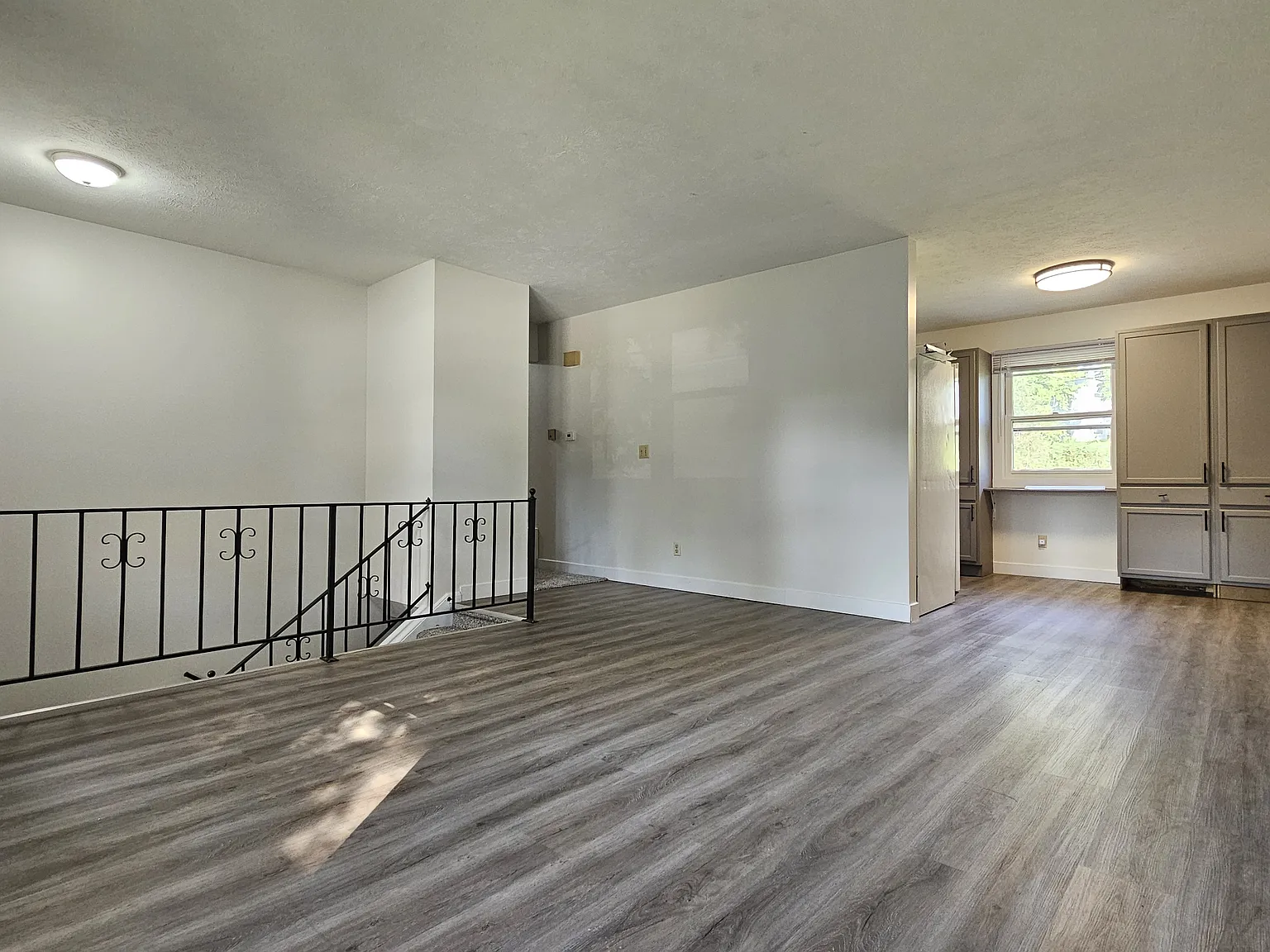 3 bed, 1.5 bath, 1244 sqft, $1,850 — Photo 3