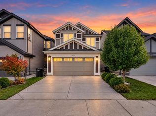 2835 Duke Cres SW, Edmonton, AB T6W3Y3