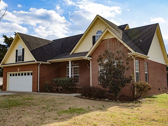 3rd image of 101 Brooklyn Cir