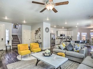 4458 W Langden Dr, Fresno, CA 93722