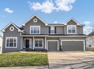 656 Grand View Ridge Ct, Eureka, MO 63025