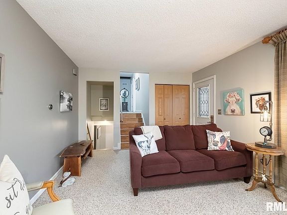 5th image of 2878 S Hampton Dr