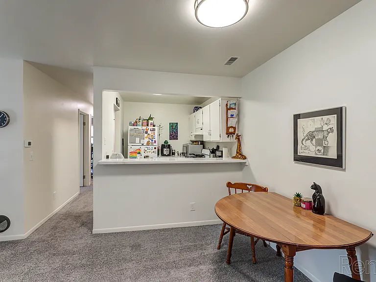 LaFonda Apartments — Photo 7