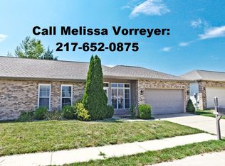 2919 Meadowbrook Rd, Springfield, IL 62707