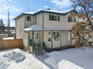 11 N Merrifield Pl, Whitecourt, AB T7S1T3