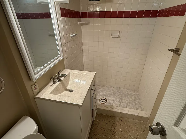 6542 Teller St — Photo 16