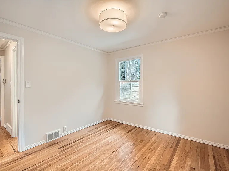 4548 NE Tulane Pl — Photo 13