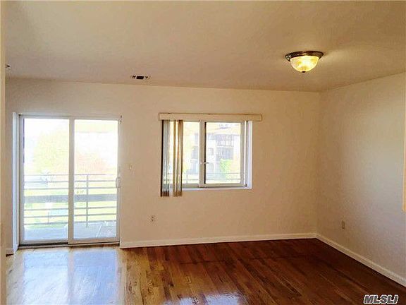 4th image of 11435 Dalian Ct