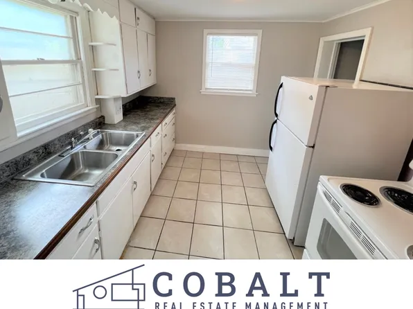 1034 Quivera Cir, Manhattan, KS 66502