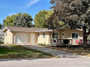 210 Harrison St, Newell, IA 50568