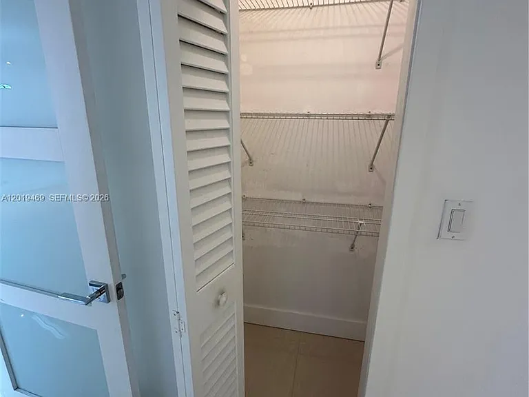 6039 Collins Ave #1221 — Photo 19