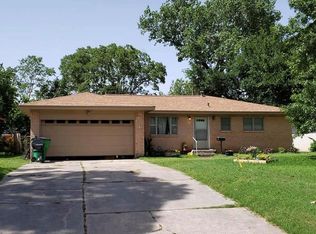 1715 Harris St, Gainesville, TX 76240