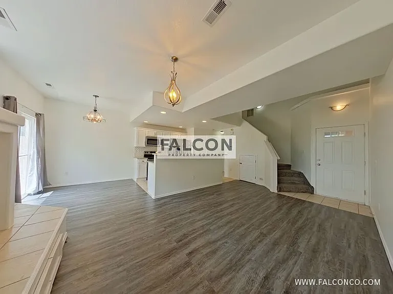 3851 Josephine Hts — Photo 4