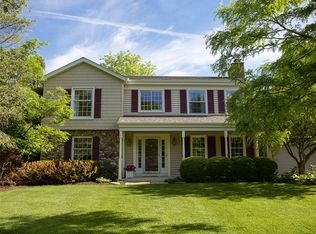 512 Shady Ln, Barrington, IL