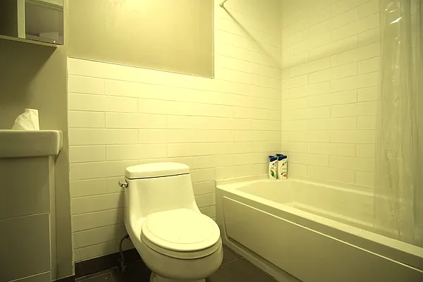Rented by Lofts and Flats LLC | media 31