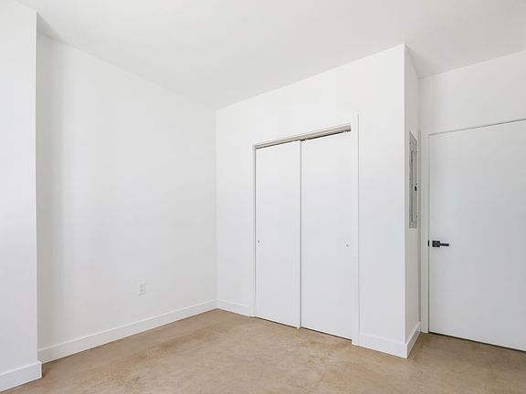 5th image of 3001 W Glenwood Ave #30