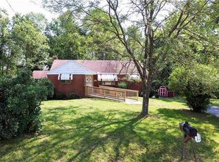 128 Bon Aire Dr, Butler, PA 16001