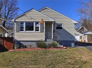 35 Kerema Ave, Milford, CT 06460