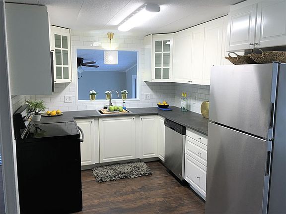 4th image of 179 Phoenetia Dr