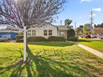 1080 W 8th St, Corona, CA, 92882