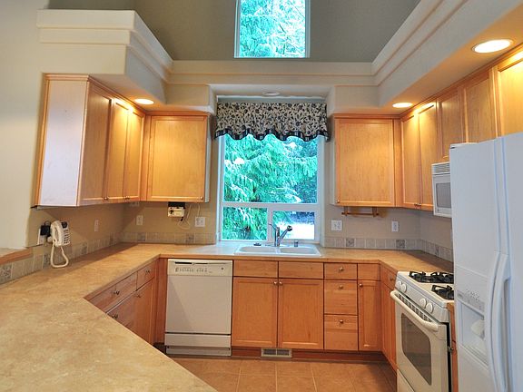 4th image of 632 Miter Dr NW
