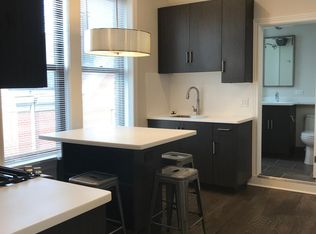 612 S Loomis St #2R, Chicago, IL 60607