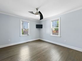 232 Hillside Ave, Bridgeport, CT