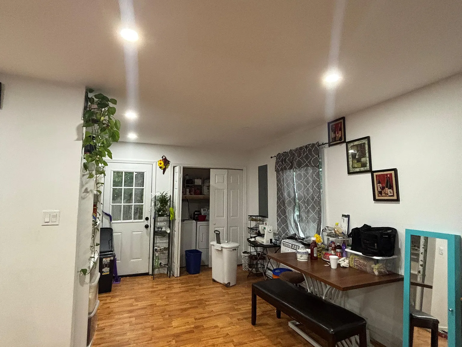 3 bed, 1324 sqft, $2,349 — Photo 3