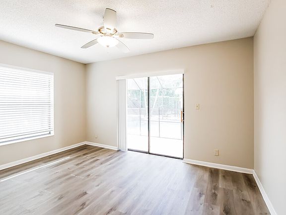 5th image of 5143 NW 48th Ave