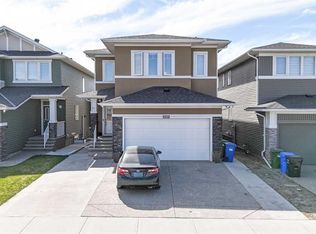19 E Red Sky Gdns NE, Calgary, AB T3N1M9