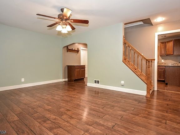 4th image of 25-30 Morlot Ave