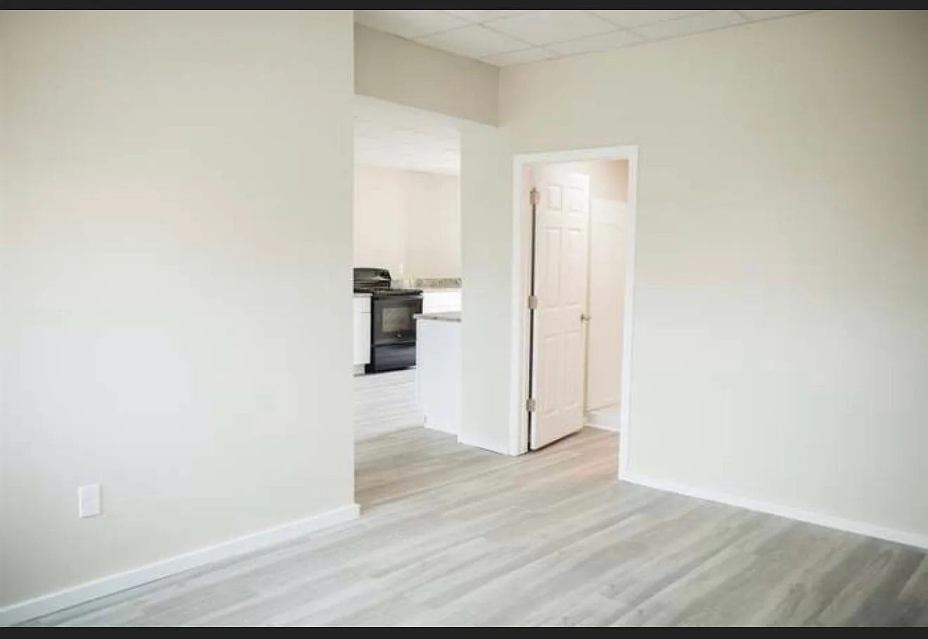 1 bed, 700 sqft, $1,900 — Photo 4