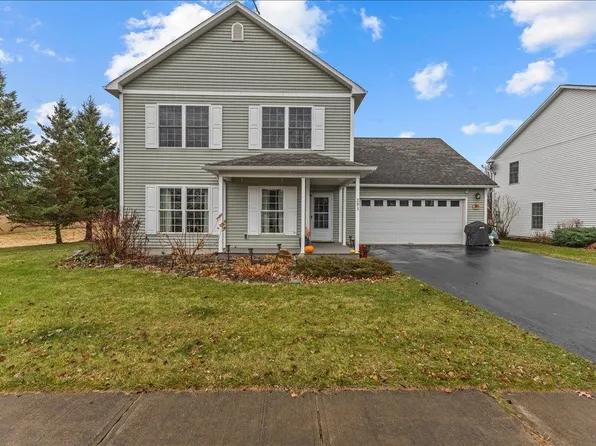 293 Farmall Drive, Hinesburg, VT 05461