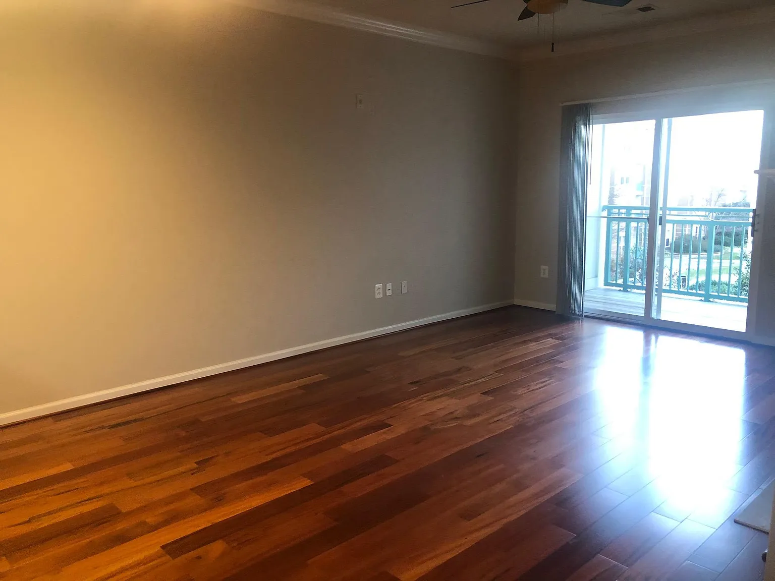 2 bed, 1100 sqft, $2,899 — Photo 4