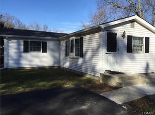 1825 Hunterbrook Rd, Yorktown Heights, NY 10598