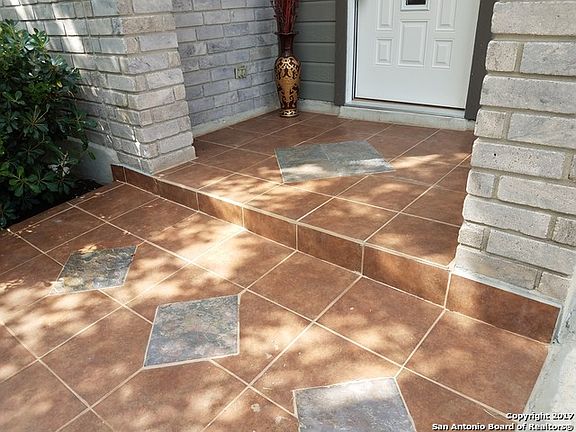3rd image of 6490 Beech Trail Dr