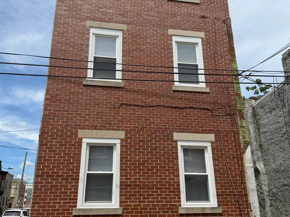 2455 Harlan St, Philadelphia, PA 19121