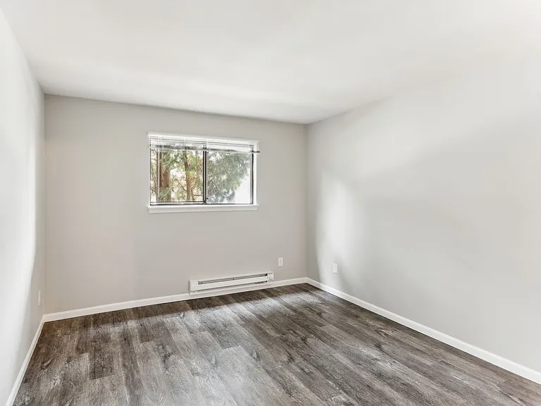 Country Meadows Apartments — Photo 76