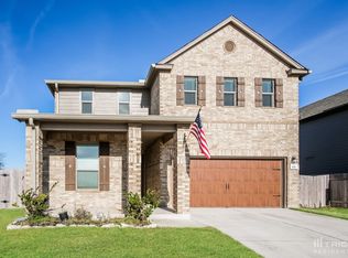119 Gustaf Trl, Uhland, TX 78640