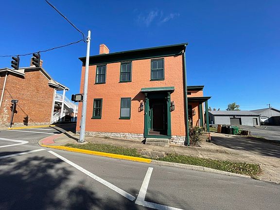 2nd image of 231 Main St