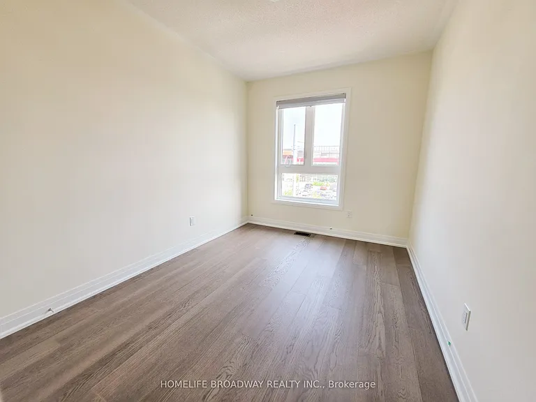 51 Mumbai Dr — Photo 27