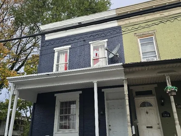 1712 Carnation St, Harrisburg, PA 17103