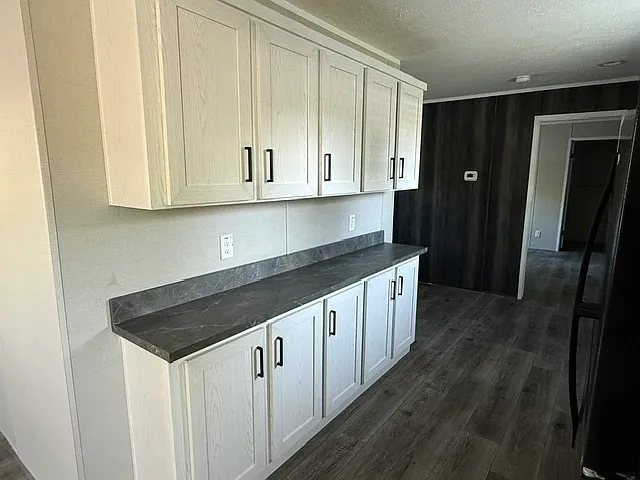 251 Timber Ln — Photo 5